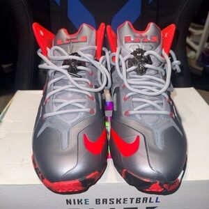 Nike Kids Sneakers - Gray and Red